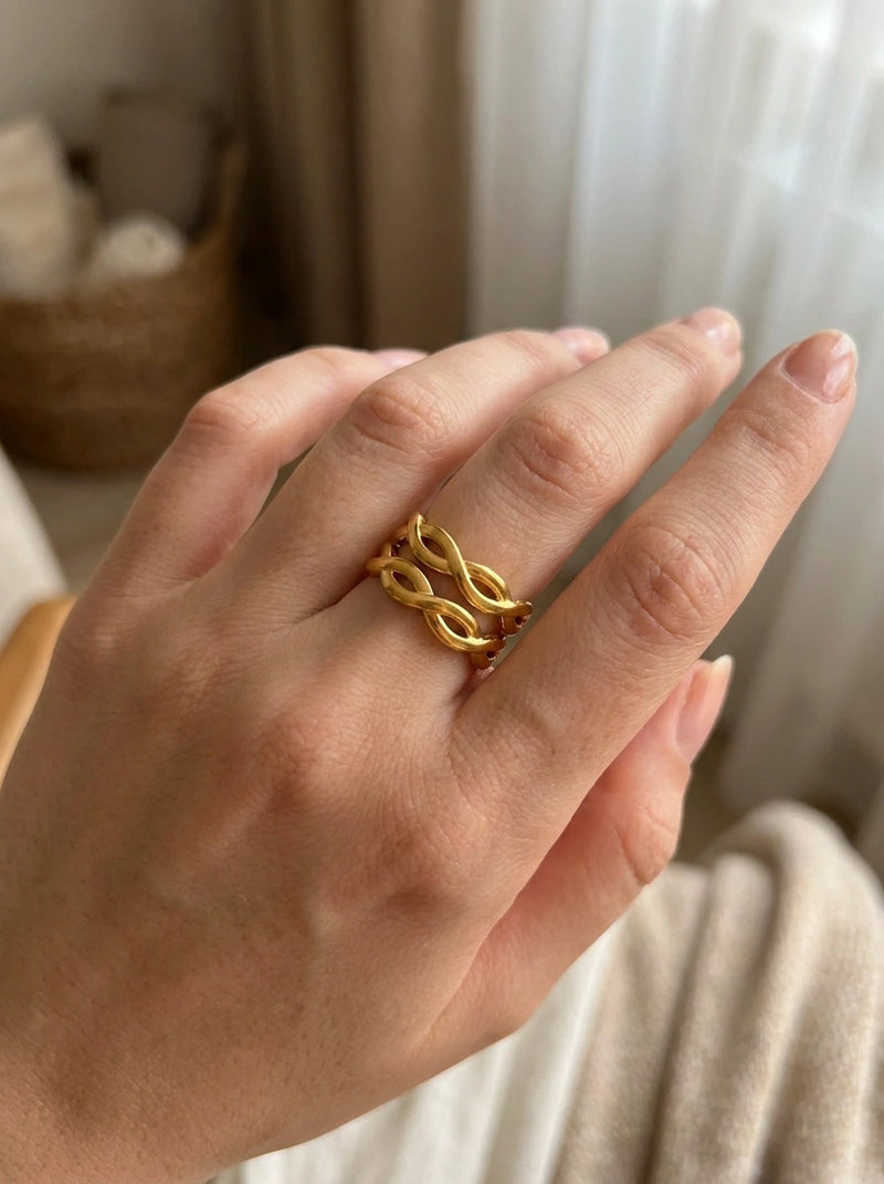 Orla Twist Ring
