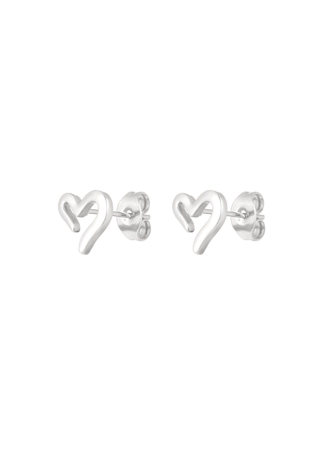 Liora Heart Earrings – Mini-Ohrstecker in Herzform aus Edelstahl in Gold und Silber