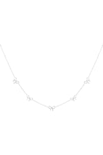Seline Knot Necklace – Halskette mit Schleifen-Anhängern aus Edelstahl in Gold und Silber